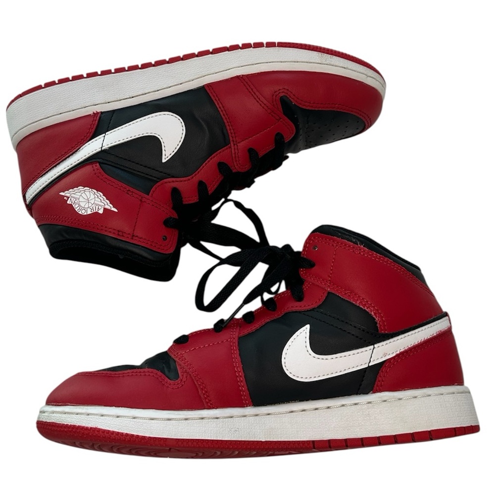 Nike Air Jordan 1 Mid GS Sneakers Black/Gym Red/White Boys Size 7 Youth